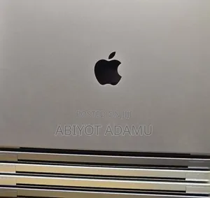 New Laptop Apple MacBook Pro 2021 M1 16GB Apple M1 Pro SSD 512GB