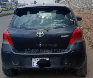 Toyota Yaris 2010 Black