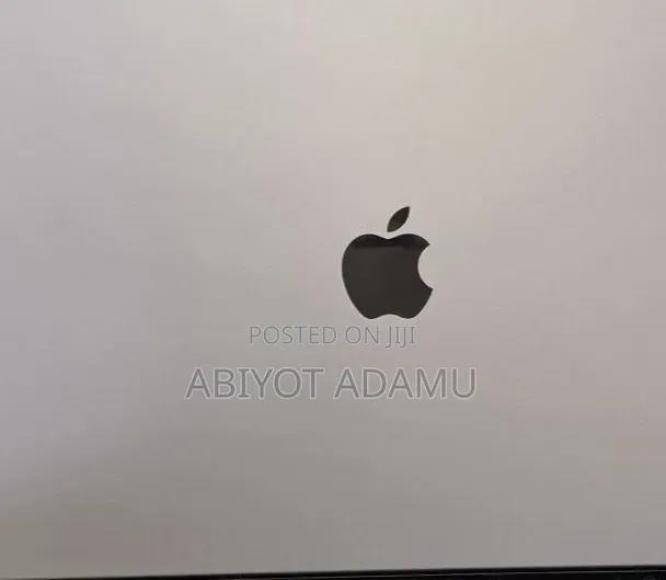 New Laptop Apple MacBook Pro 2021 M1 16GB Apple M1 Pro SSD 32GB