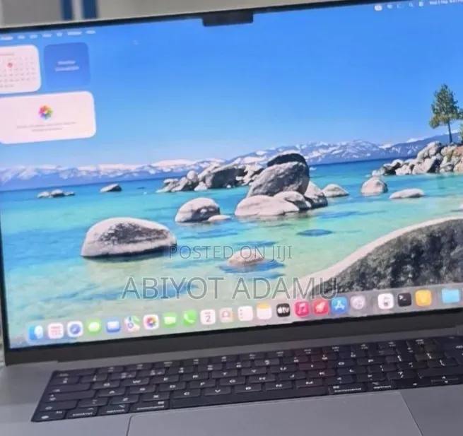 New Laptop Apple MacBook Pro 2021 M1 16GB Apple M1 Pro SSD 32GB