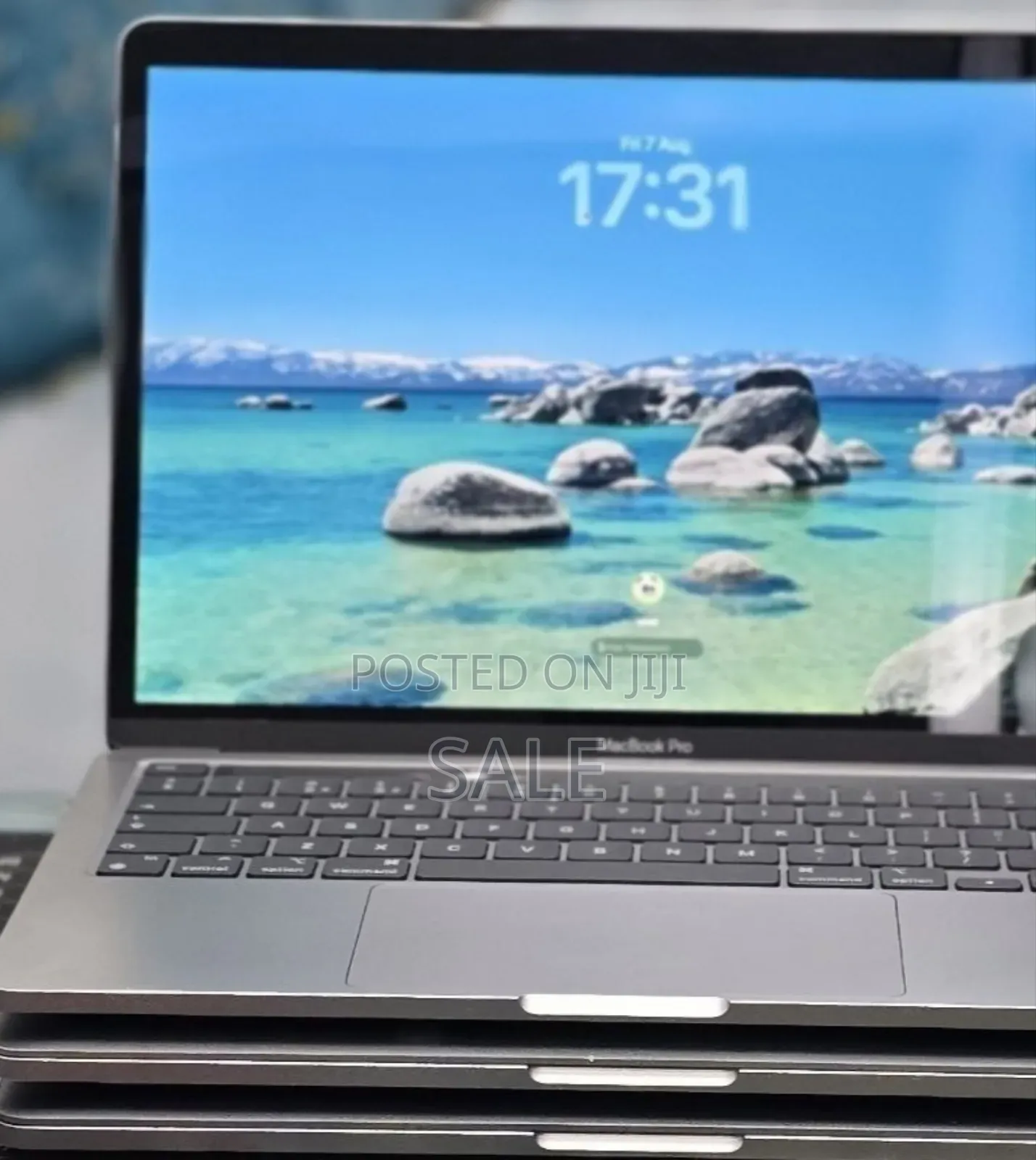 New Laptop Apple MacBook Pro 2020 M1 8GB Apple M1 Pro SSD 512GB