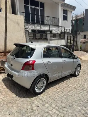 Toyota Yaris 1.0 C 2005 Silver