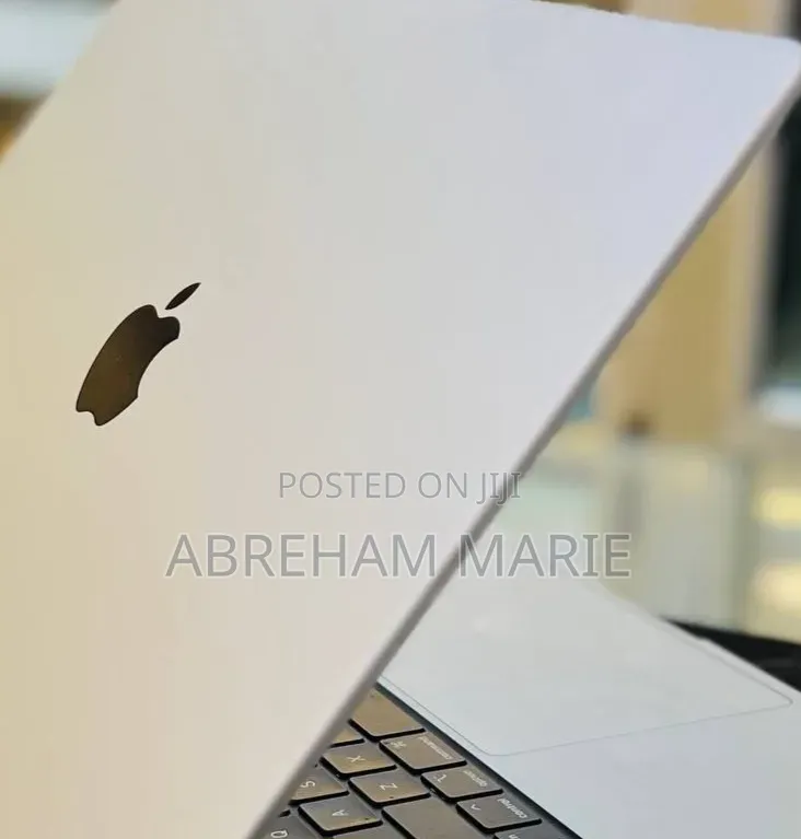 New Laptop Apple MacBook Pro 2021 M1 32GB Apple M1 Pro SSD 1T