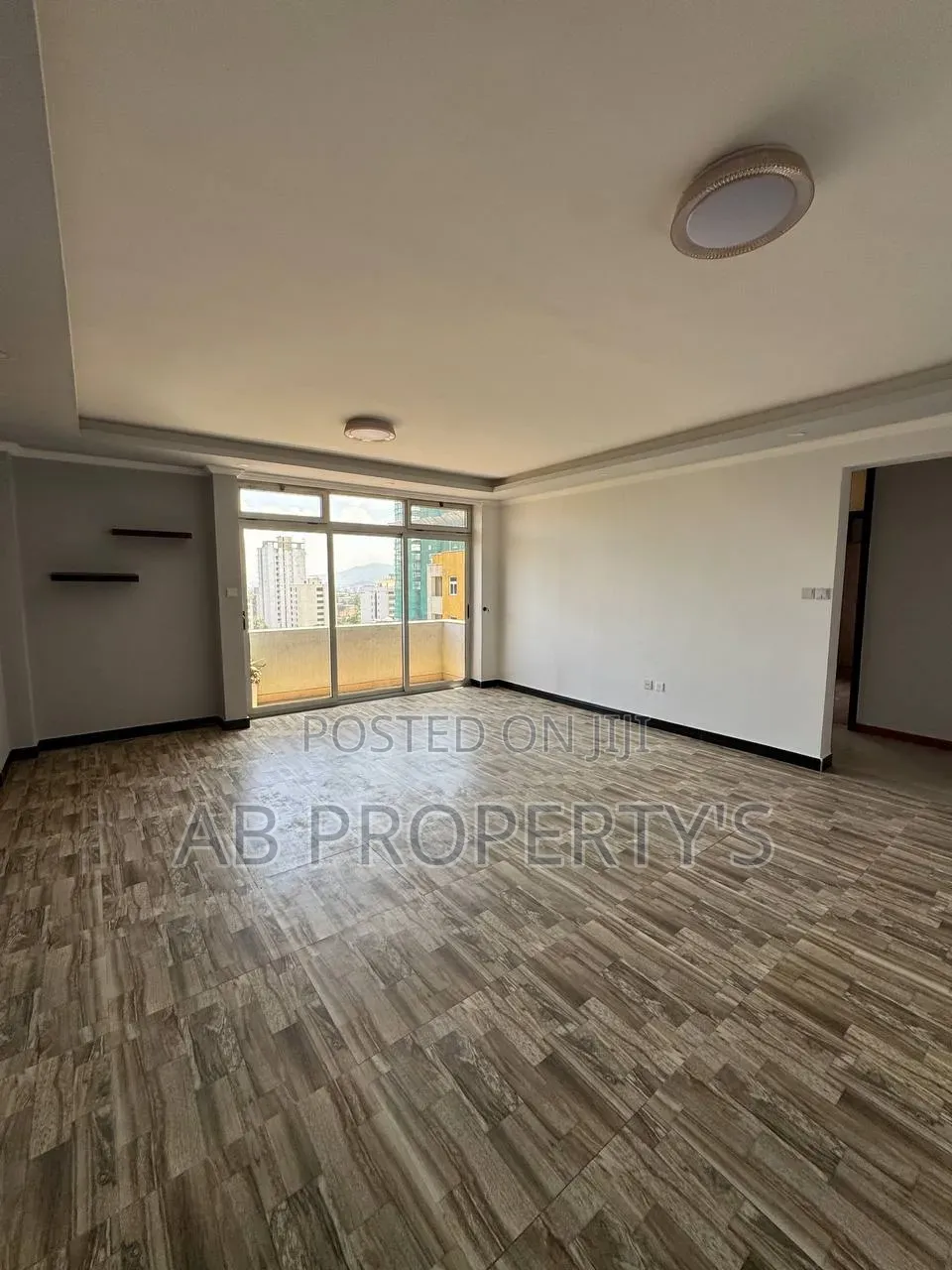 Furnished 3bdrm Apartment in Global Hotel, Kirkos for sale
