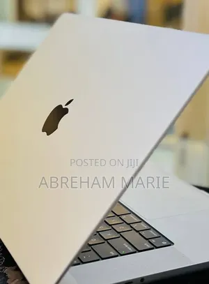 New Laptop Apple MacBook Pro 2021 M1 32GB Apple M1 Pro SSD 1T