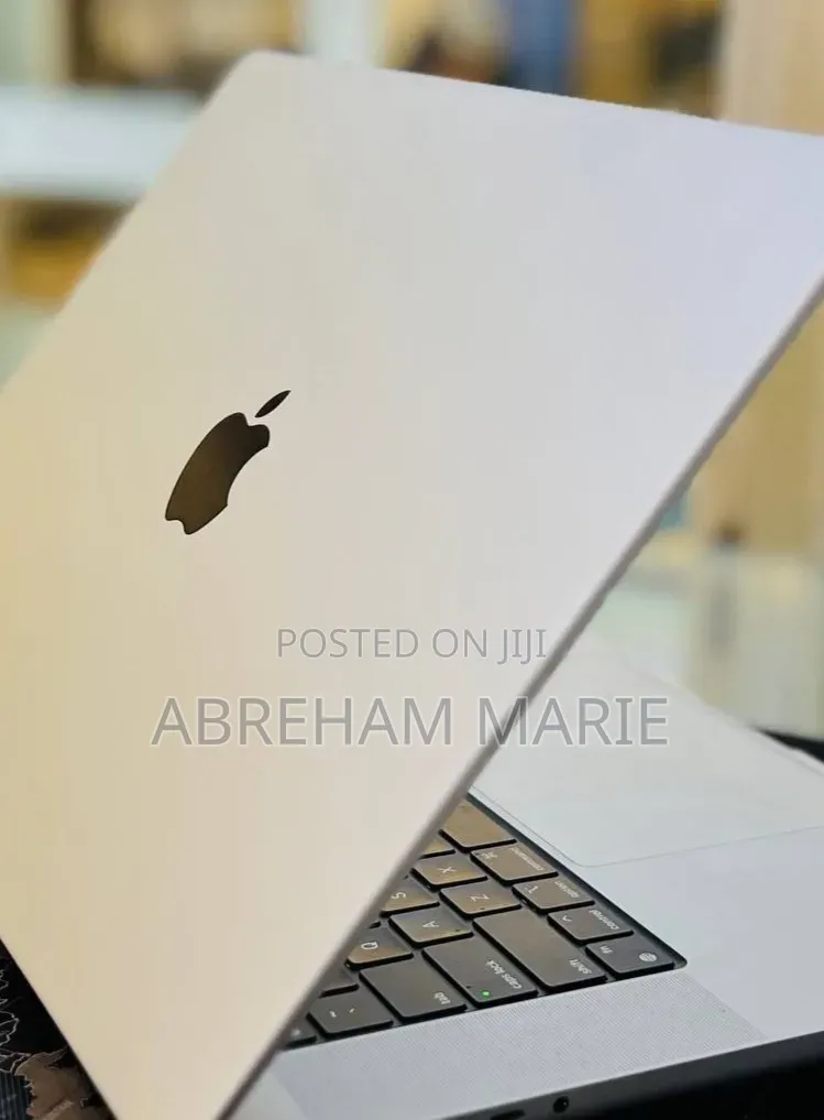 New Laptop Apple MacBook Pro 2021 M1 32GB Apple M1 Pro SSD 1T