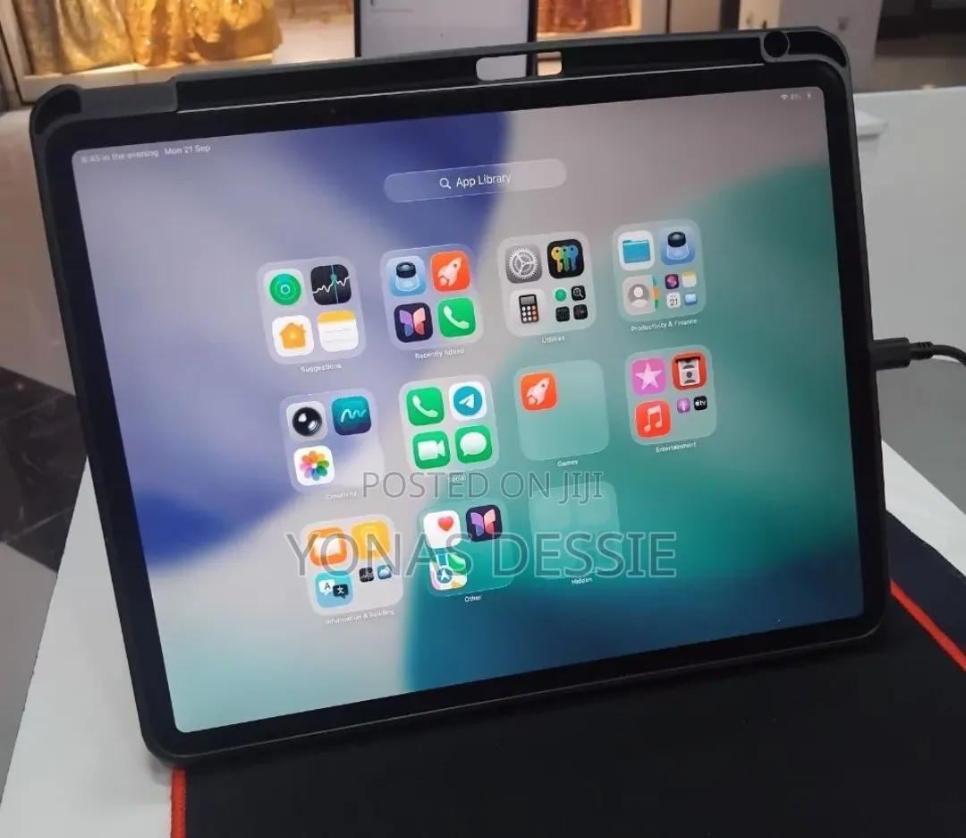 New Apple iPad Pro 12.9 (2020) 1 TB Gray