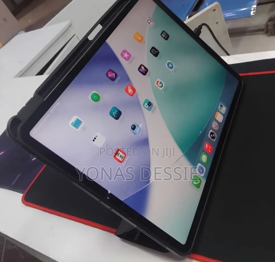 New Apple iPad Pro 12.9 (2020) 1 TB Gray