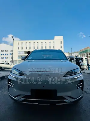 BYD Song Plus 2025 White