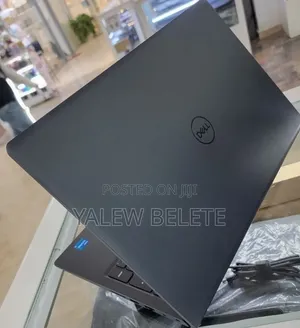 New Laptop Dell Vostro 1015 16GB Intel Core i5 SSD 512GB