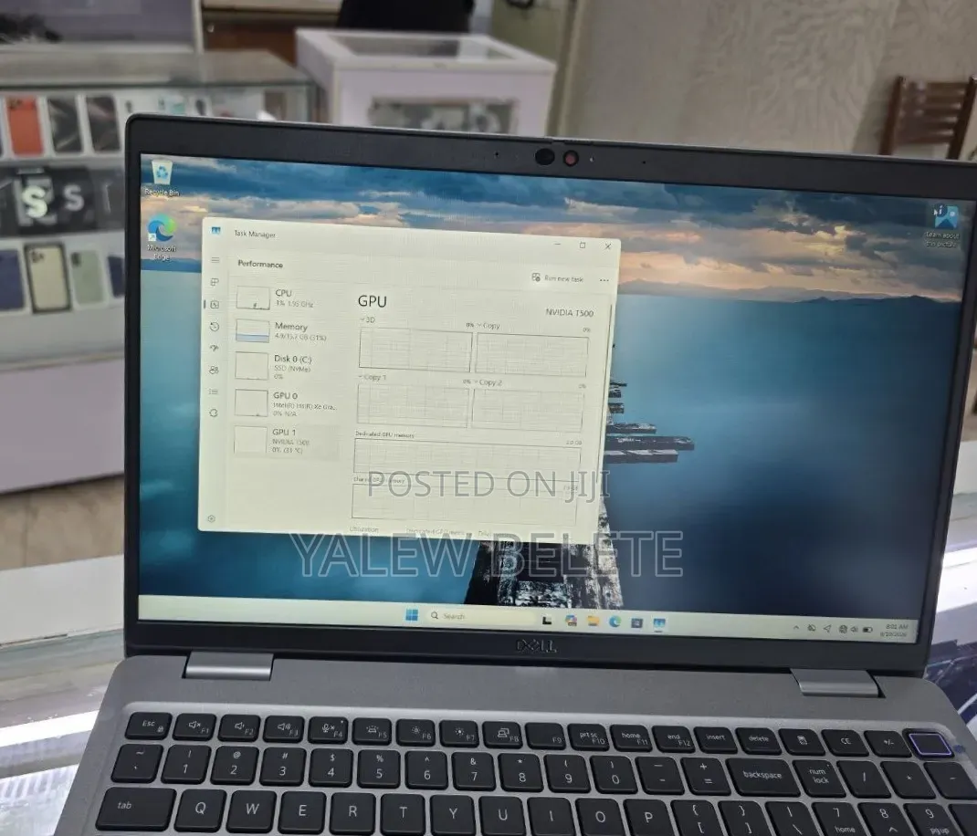New Laptop Dell Precision 3560 8GB Intel Core i7 SSD 512GB