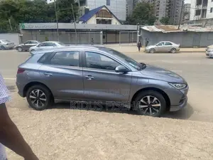 BYD E2 43 kWh 94 hp FWD 2024 Gray