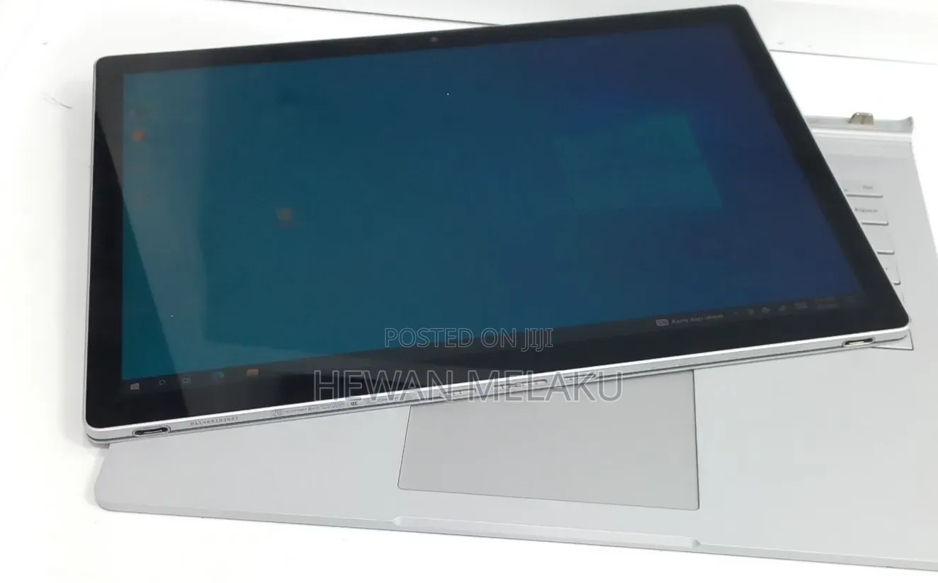 New Laptop Microsoft Surface Book 2 16GB Intel Core i7 SSD 512GB
