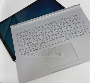 New Laptop Microsoft Surface Book 2 16GB Intel Core i7 SSD 512GB