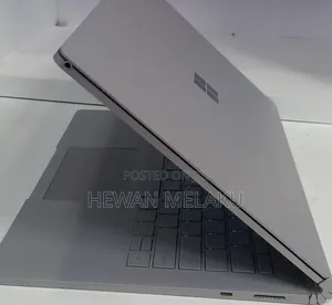 New Laptop Microsoft Surface Book 2 16GB Intel Core i7 SSD 512GB