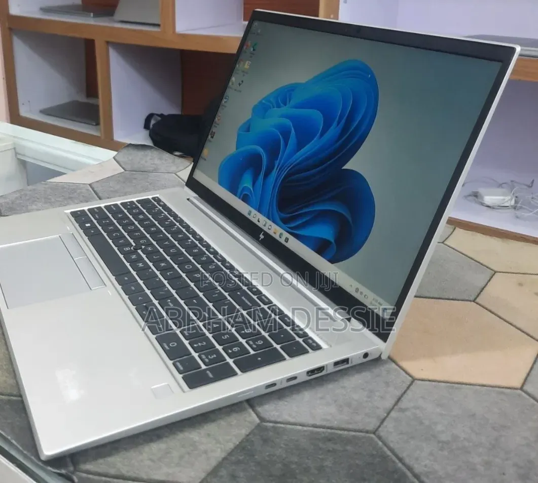 New Laptop HP 16GB Intel Core i7 SSD 512GB