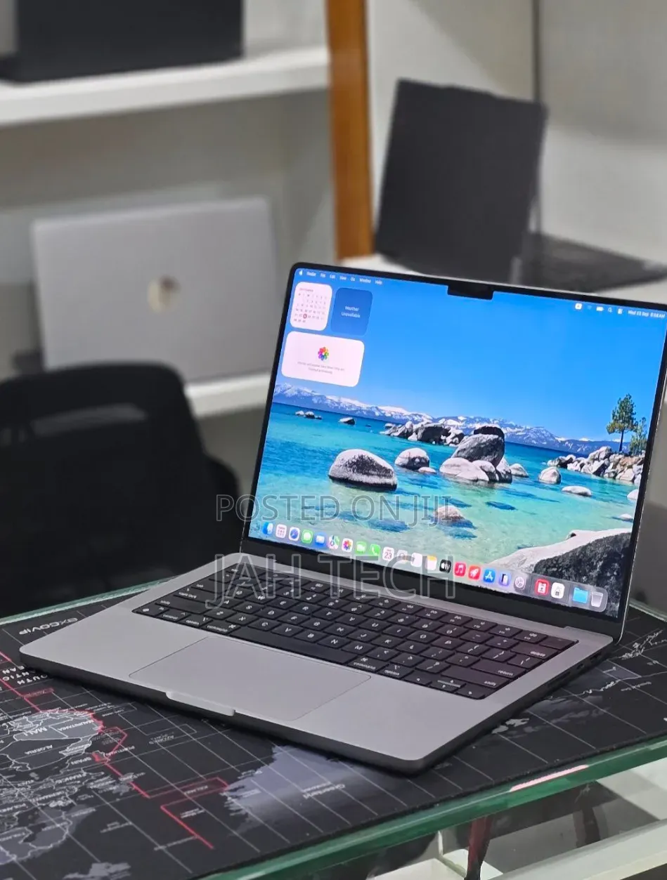 New Laptop Apple MacBook Pro 2021 M1 32GB Apple M1 Pro SSD 512GB