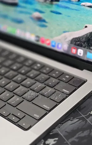 New Laptop Apple MacBook Pro 2021 M1 32GB Apple M1 Pro SSD 512GB