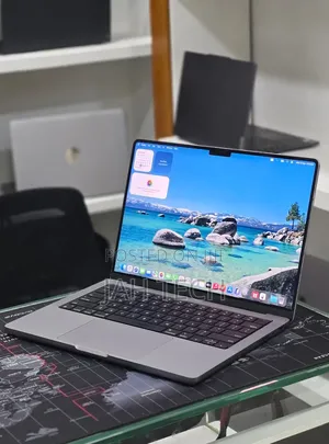 New Laptop Apple MacBook Pro 2021 M1 32GB Apple M1 Pro SSD 512GB
