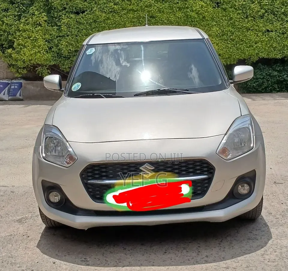 Suzuki Swift 2022 Gray