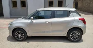Suzuki Swift 2022 Gray