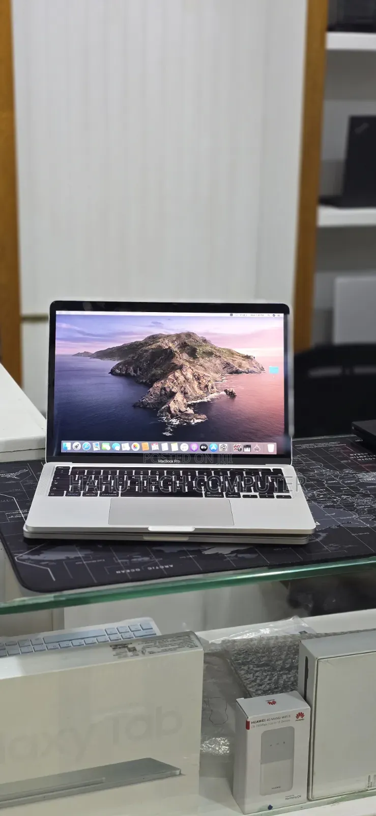 New Laptop Apple MacBook Pro 2020 32GB Intel Core i7 SSD 512GB