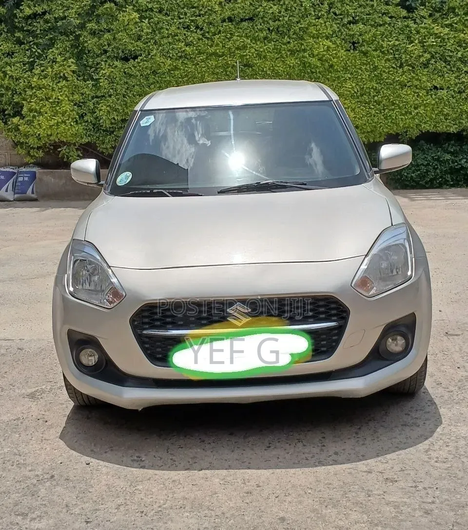Suzuki Swift 2022 Gray