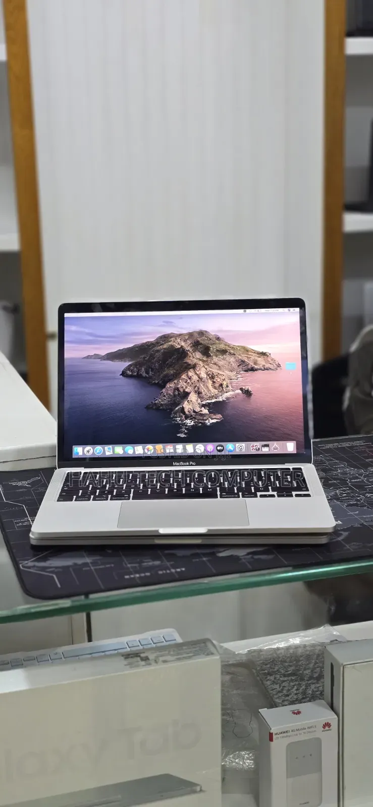 New Laptop Apple MacBook Pro 2020 32GB Intel Core i7 SSD 512GB