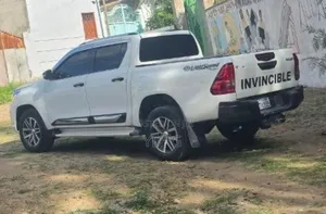 Toyota Hilux 2020 White