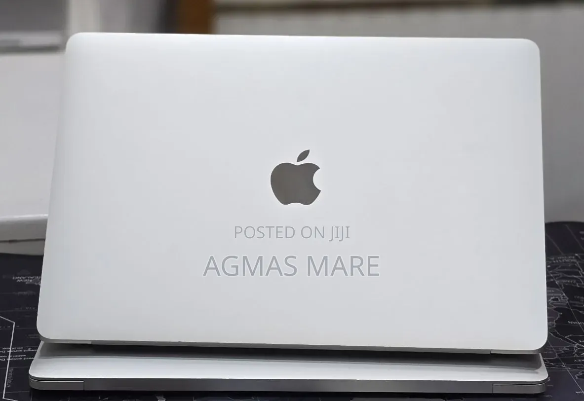 New Laptop Apple MacBook Pro 2020 32GB Intel Core i7 SSD 512GB