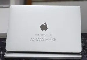New Laptop Apple MacBook Pro 2020 32GB Intel Core i7 SSD 512GB