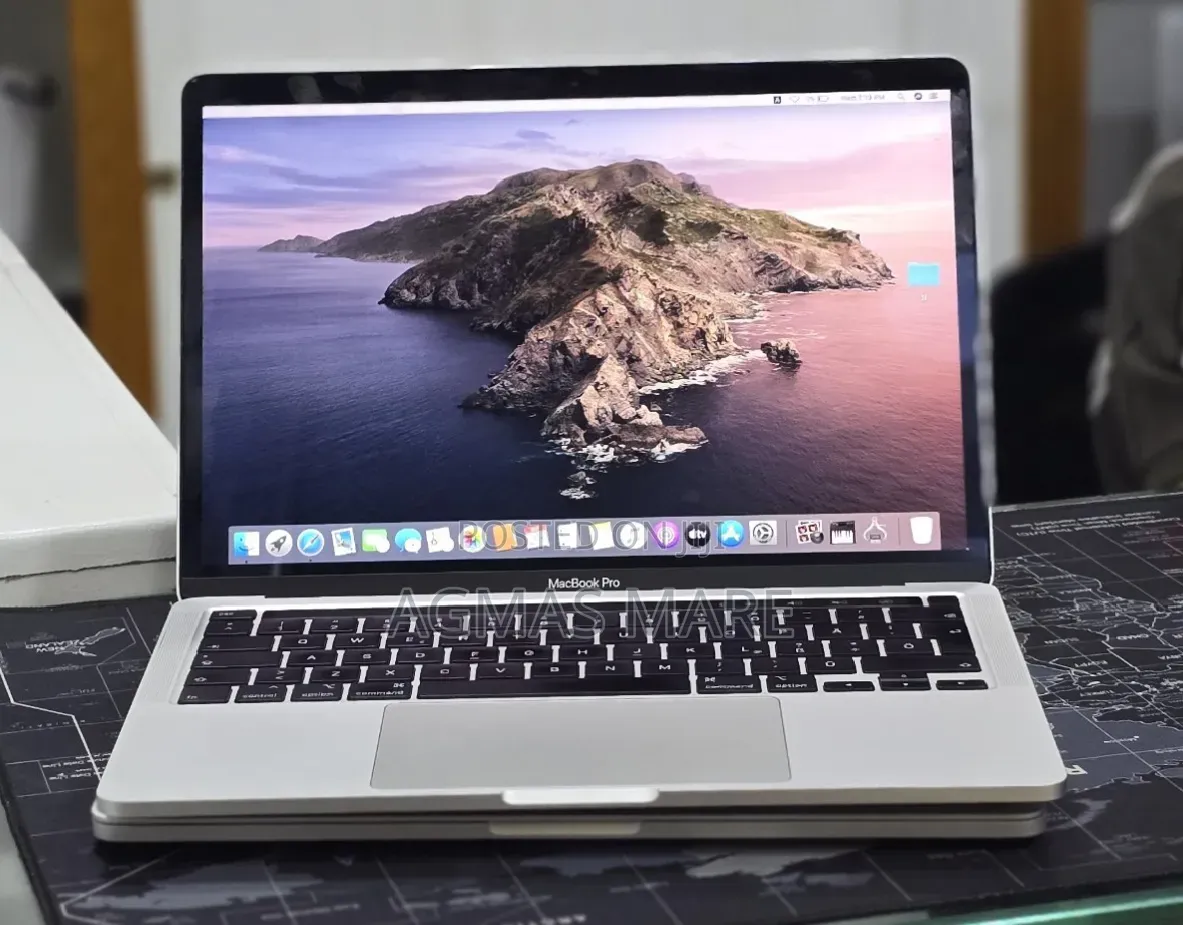 New Laptop Apple MacBook Pro 2020 32GB Intel Core i7 SSD 512GB
