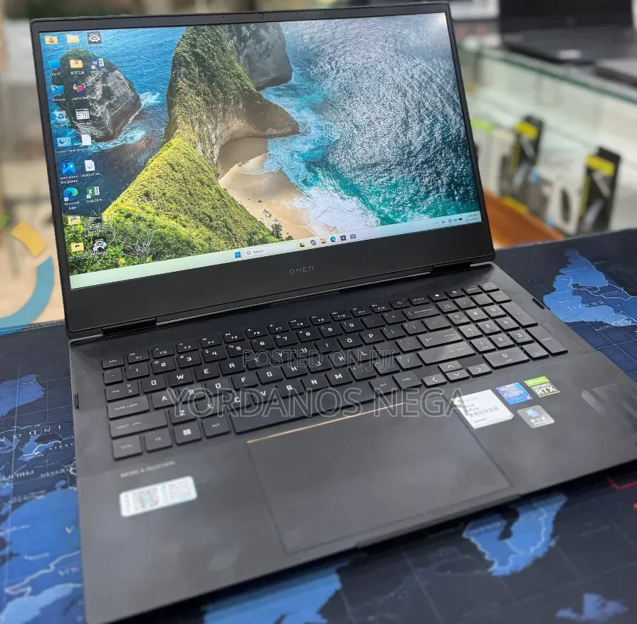 New Laptop HP Omen 16 16GB Intel Core i9 SSD 1T