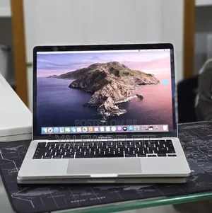 New Laptop Apple MacBook Pro 32GB Intel Core i7 SSD 512GB