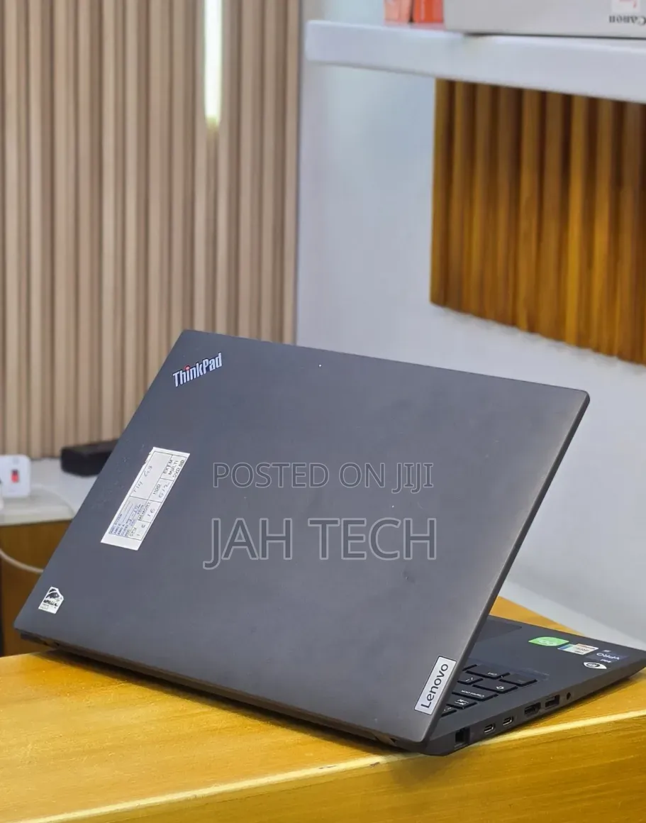 New Laptop Lenovo ThinkPad T14 16GB Intel Core i7 SSD 512GB