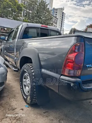 Toyota Tacoma 2014 Black