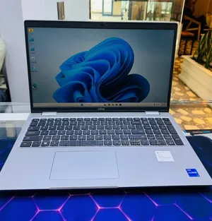 New Laptop Dell Precision 3581 16GB Intel Core i7 SSD 1T