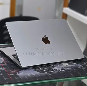 New Laptop Apple MacBook Pro 2021 M1 32GB Apple M1 Pro SSD 512GB