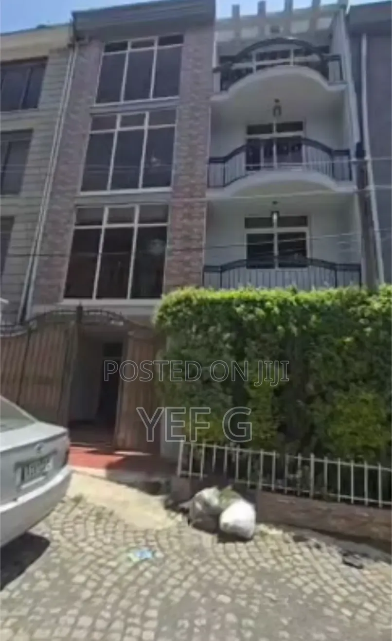5bdrm House in Bole for sale