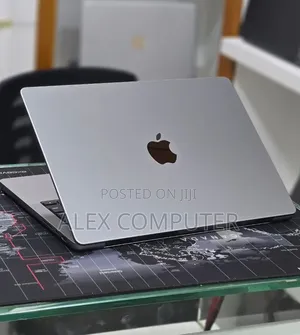 New Laptop Apple MacBook Pro 2021 M1 32GB Apple M1 Pro SSD 512GB