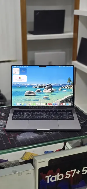 New Laptop Apple MacBook Pro 2021 M1 32GB Apple M1 Pro SSD 512GB