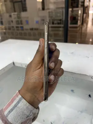 Apple iPhone XS 64 GB Gold