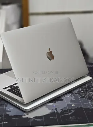New Laptop Apple MacBook Pro 2020 32GB Intel Core i7 SSD 512GB