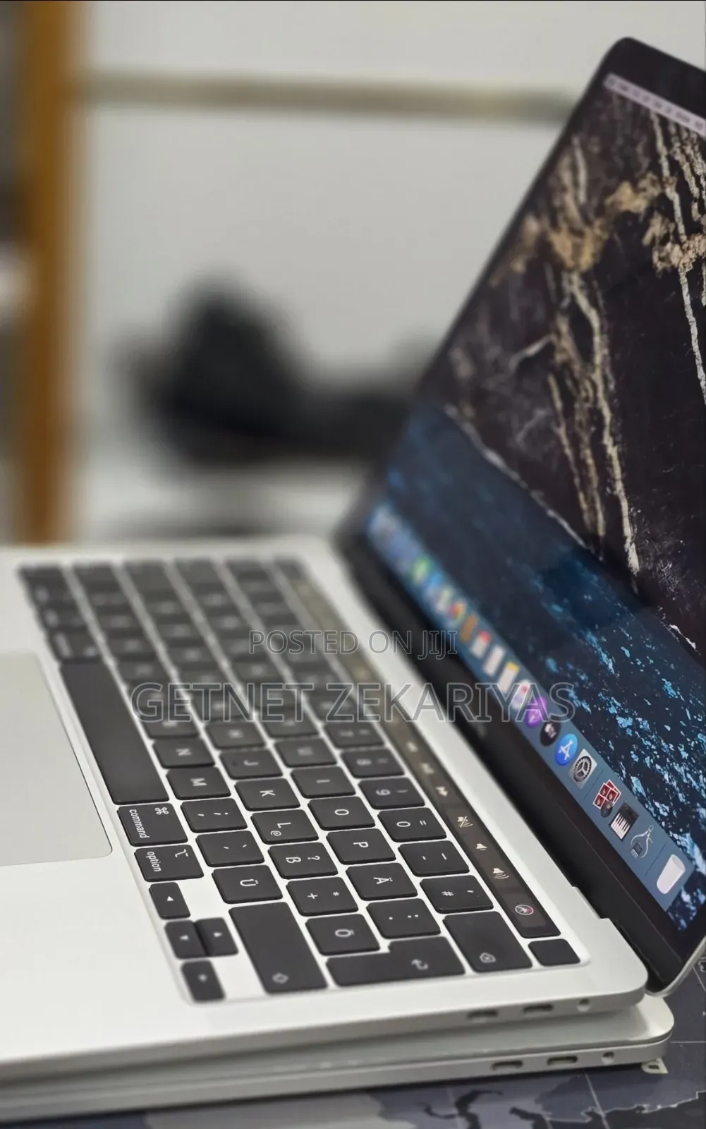 New Laptop Apple MacBook Pro 2020 32GB Intel Core i7 SSD 512GB