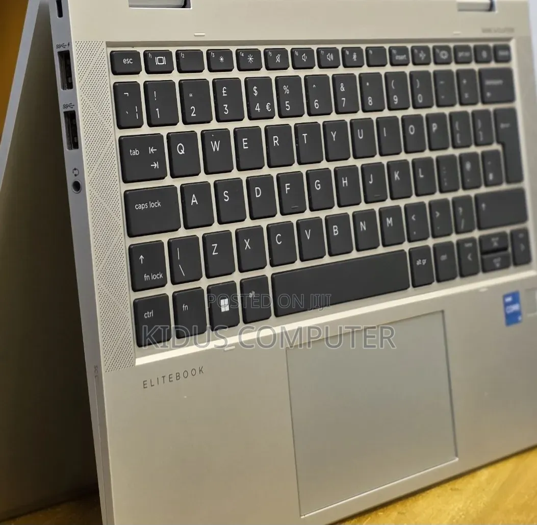New Laptop HP EliteBook 830 G8 16GB Intel Core i5 SSD 512GB