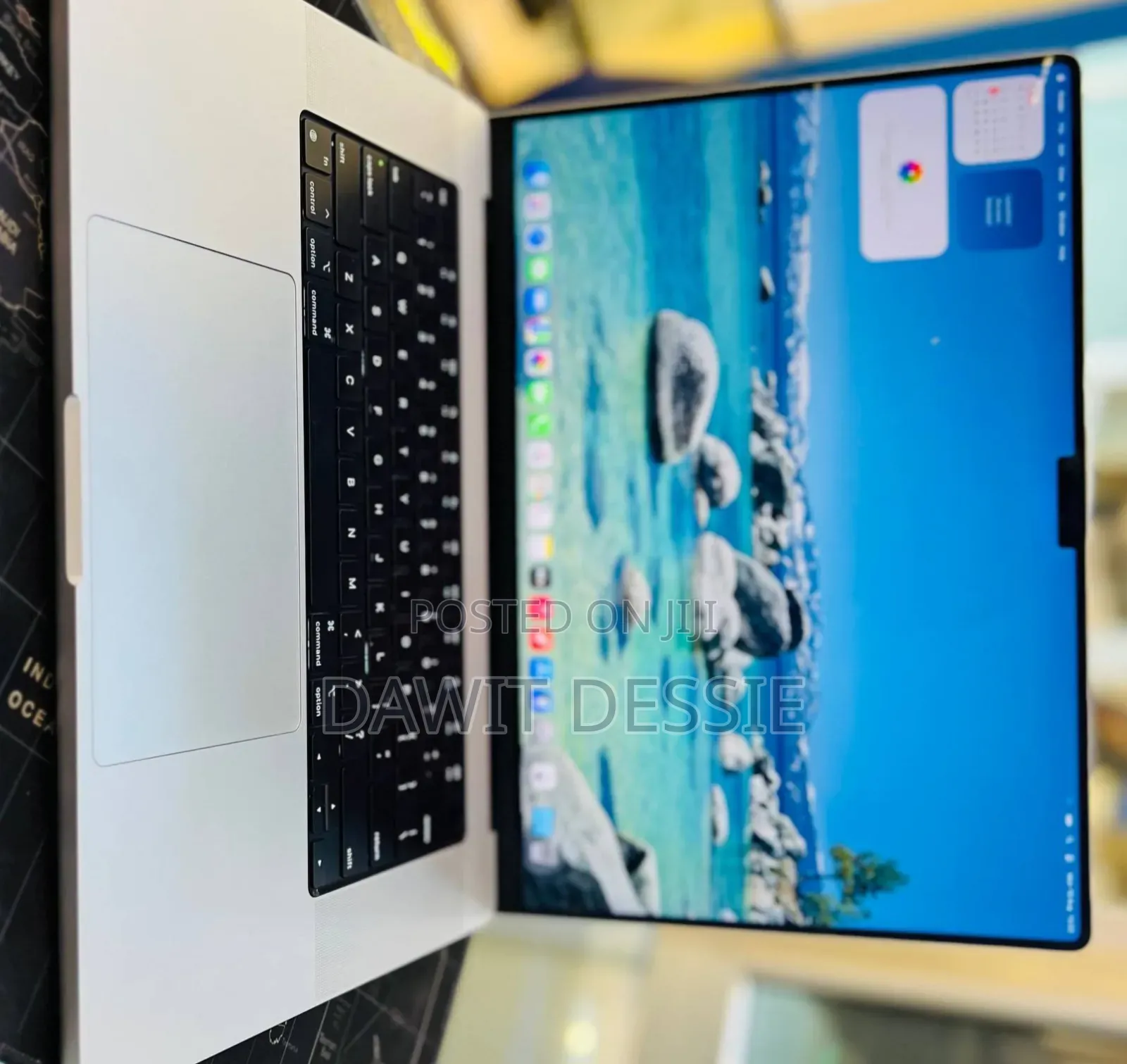New Laptop Apple MacBook Pro 2021 M1 32GB Apple M1 Pro SSD 1T
