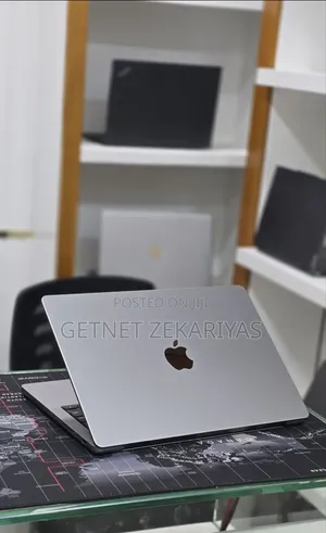 New Laptop Apple MacBook Pro 32GB Apple M1 Pro SSD 512GB