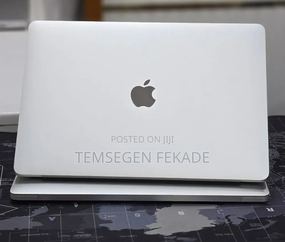 New Laptop Apple MacBook Pro 2020 32GB Intel Core i7 SSD 512GB