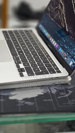 New Laptop Apple MacBook 32GB Intel Core i7 SSD 512GB