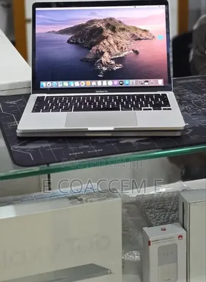 New Laptop Apple MacBook 32GB Intel Core i7 SSD 512GB